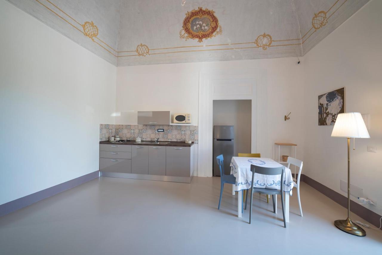 La Poetica In Villa Eldorado Procida Luaran gambar
